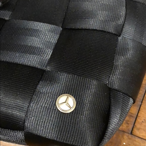 Seatbelt purse - Picture 3 of 4